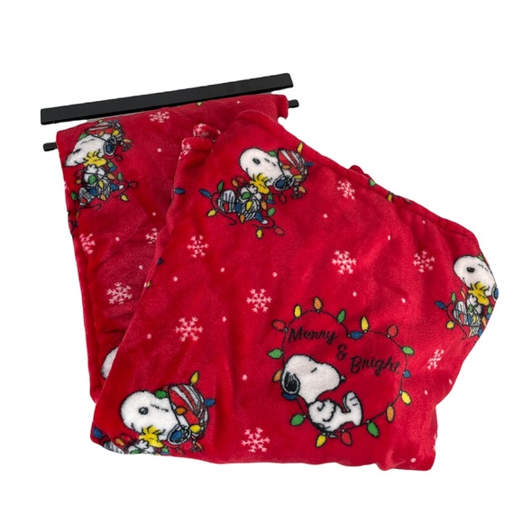 Peanuts Snoopy and Woodstock Christmas Blanket, Red, 50x70 - Picture 2 of 8